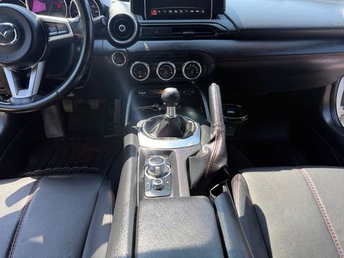 Used 2017 MAZDA MX-5 Miata RF Grand Touring RWD image 17