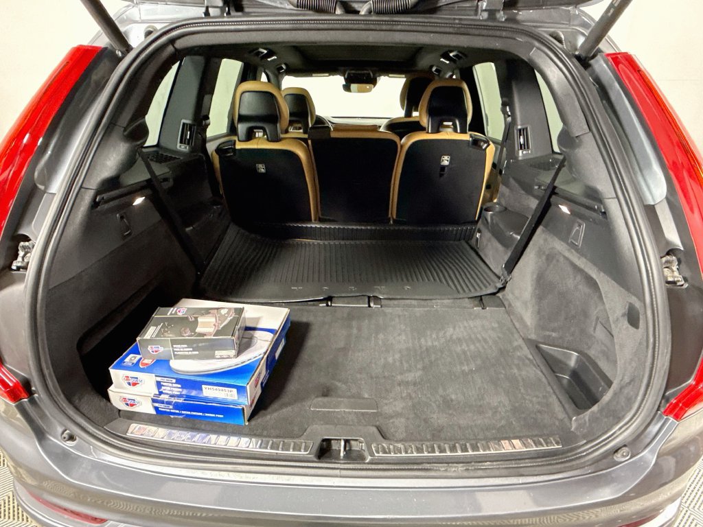 Used 2018 Volvo XC90 T6 Momentum w/ Protection Package AWD/4WD image 27
