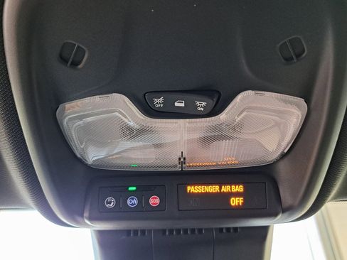 Used 2024 Chevrolet Colorado ZR2 w/ ZR2 Bison Edition image 19