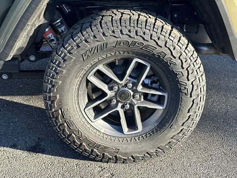 Used 2026 Jeep Gladiator Mojave w/ Steel Bumper Group AWD/4WD image 20
