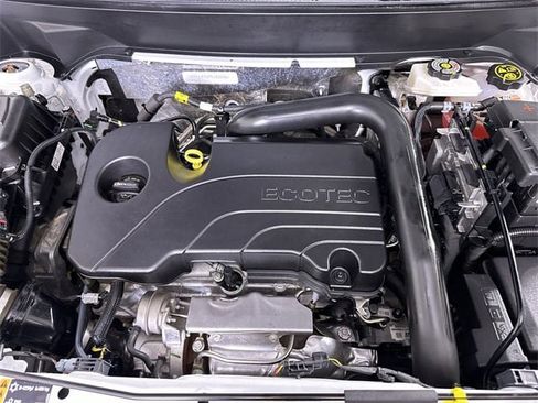 Used 2023 Chevrolet Equinox LT image 31