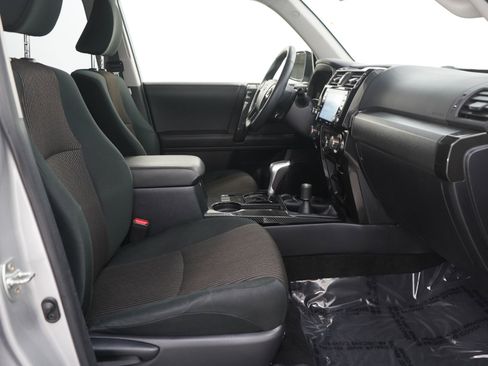 Used 2024 Toyota 4Runner TRD Off-Road image 13