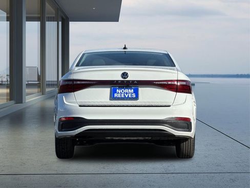 Used 2025 Volkswagen Jetta S image 5