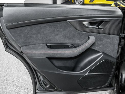 Used 2025 Audi RS Q8 performance image 38