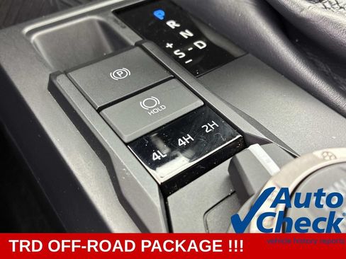 Used 2024 Toyota Tacoma TRD Off-Road AWD/4WD image 30