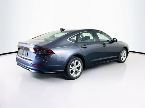 Used 2025 Honda Accord LX image 9