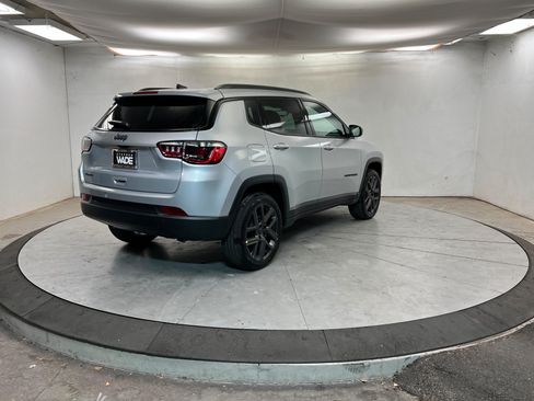 New 2026 Jeep Compass Latitude AWD/4WD image 5