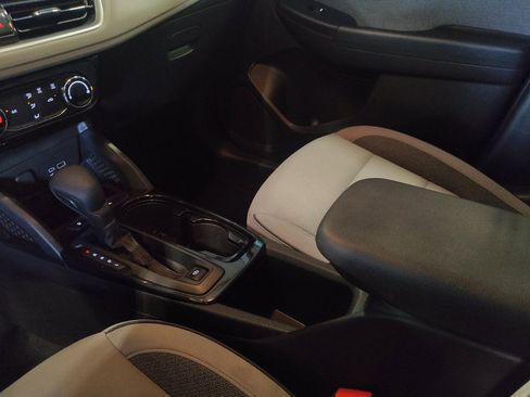 Used 2025 Chevrolet TrailBlazer LT FWD image 26
