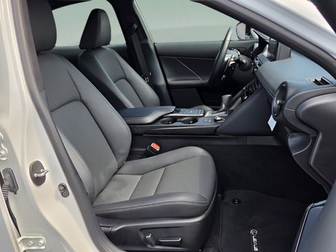 Used 2025 Lexus IS 350 F Sport w/ Accessory Package RWD image 15