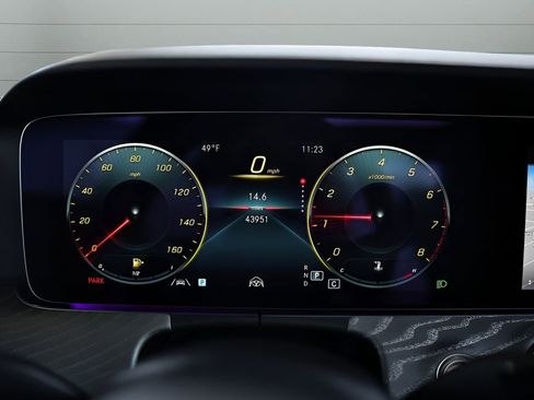 Used 2022 Mercedes-Benz E 350 4MATIC Sedan w/ Driver Assistance Package image 42