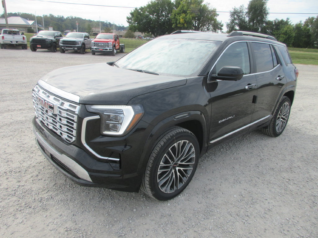 New 2027 GMC Terrain Denali w/ LPO, Black Badging Package AWD/4WD image 9