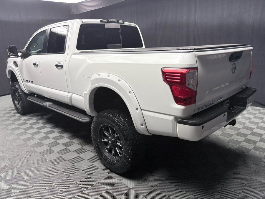 Used 2018 Nissan Titan XD 4x4 Crew Cab SV w/ SV Convenience Package image 3