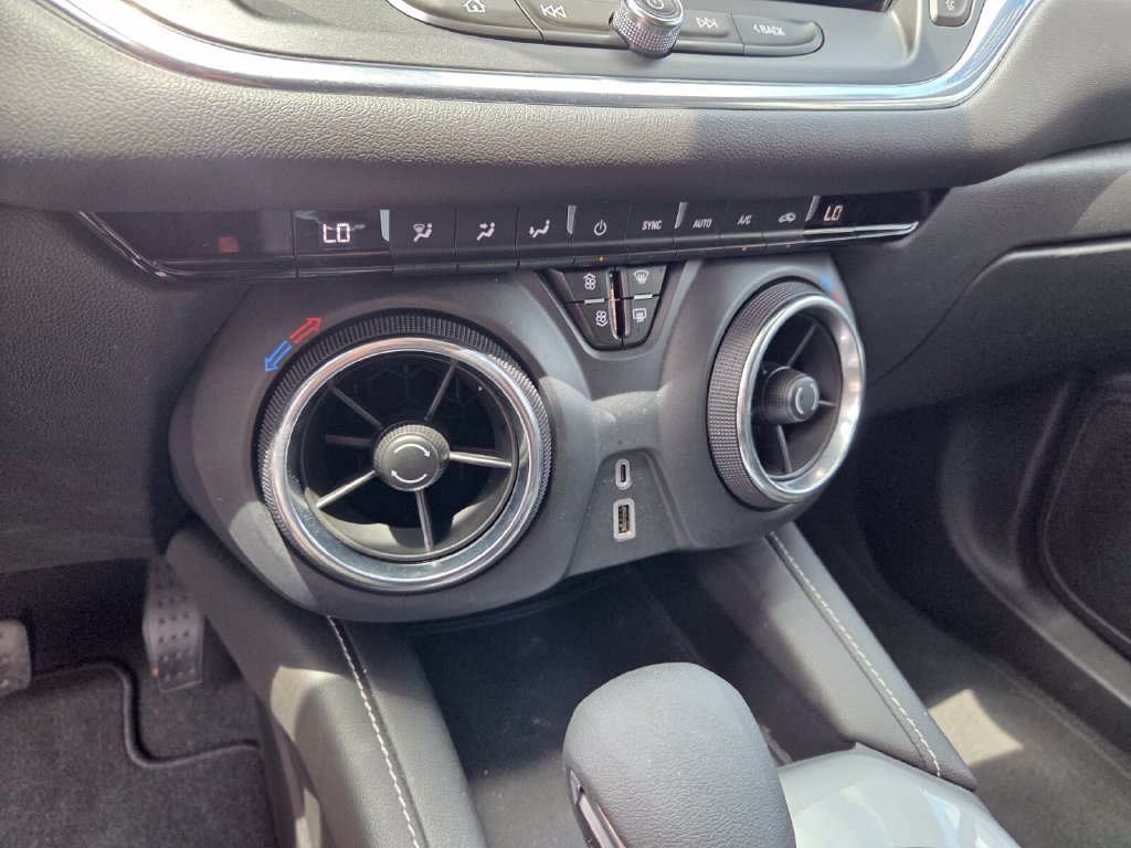 Used 2023 Chevrolet Blazer LT FWD image 22