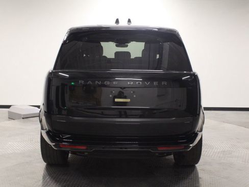 Certified 2025 Land Rover Range Rover SE AWD/4WD image 6
