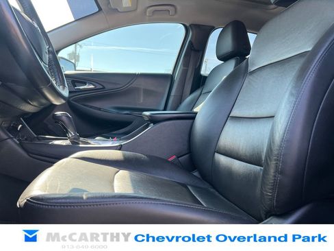 Used 2019 Chevrolet Malibu LT w/ Leather Package image 9