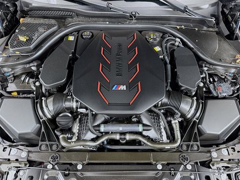 Used 2025 BMW M5 w/ Executive Package image 31