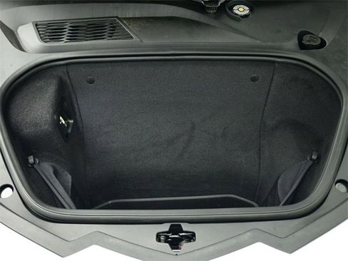 Used 2022 Chevrolet Corvette Stingray Preferred Cpe w/ Battery Protection Package image 32