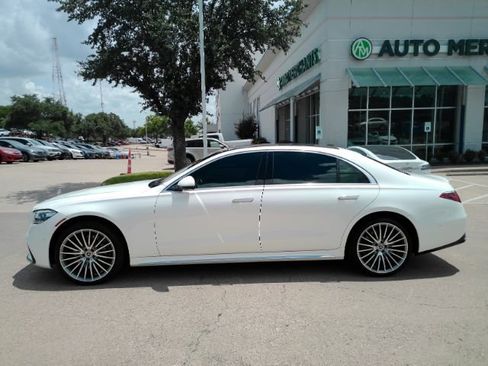 Used 2022 Mercedes-Benz S 500 4MATIC w/ AMG Line Package image 14