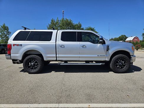 Used 2017 Ford F250 Lariat w/ Lariat Ultimate Package AWD/4WD image 8