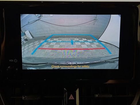 Used 2025 Toyota Corolla LE FWD image 23