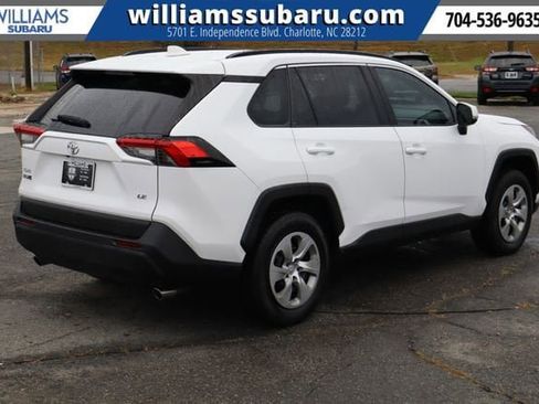 Used 2021 Toyota RAV4 LE image 8
