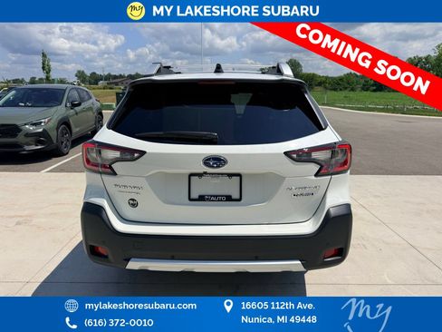 Certified 2025 Subaru Outback Touring AWD/4WD image 8