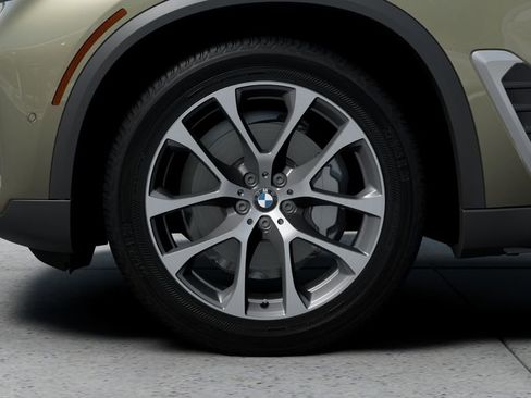 New 2026 BMW X5 xDrive40i w/ Executive Package AWD/4WD image 7