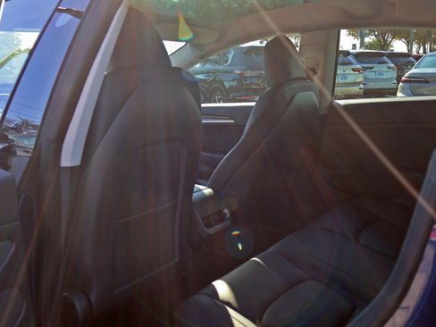 Used 2023 Tesla Model 3 Long Range image 37