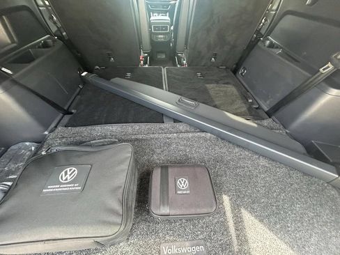 Certified 2024 Volkswagen Atlas SEL AWD/4WD image 43