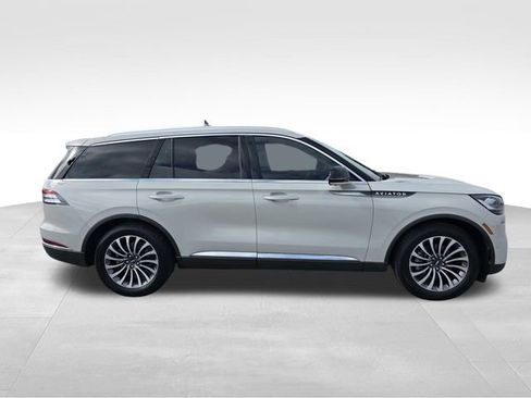 Used 2020 Lincoln Aviator Reserve w/ Equipment Group 201A image 2