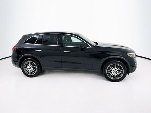 Used 2026 Mercedes-Benz GLC 300 image 9