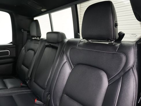 Used 2022 RAM 1500 Big Horn AWD/4WD image 14