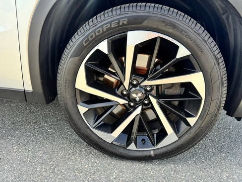 Used 2022 Mitsubishi Outlander ES AWD/4WD image 28