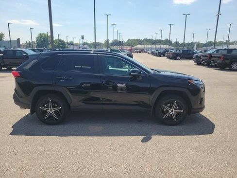 Certified 2025 Toyota RAV4 XLE w/ Convenience Package AWD/4WD image 6