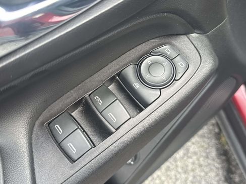 Used 2019 Chevrolet Equinox LT AWD/4WD image 17