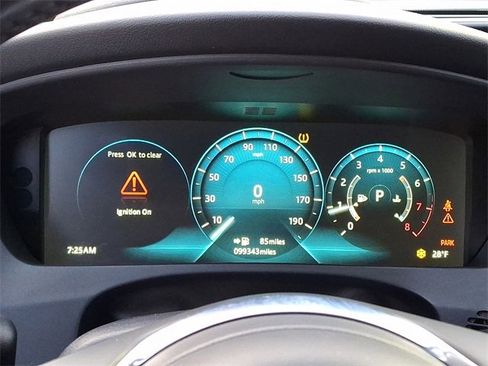 Used 2017 Jaguar F-PACE R-Sport image 22