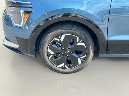 Used 2024 Kia Niro Wind FWD image 42