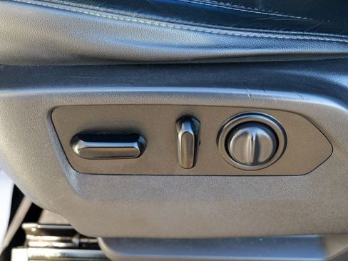 Used 2020 GMC Sierra 1500 SLT w/ SLT Premium Plus Package image 18