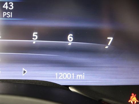 Used 2025 RAM 1500 Rebel image 14