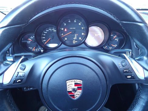 Used 2014 Porsche 911 Carrera 4 image 30