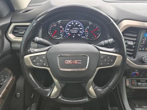 Used 2022 GMC Acadia Denali w/ Denali Technology Package image 15