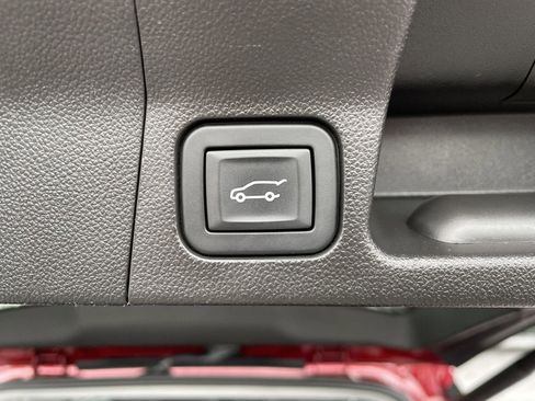 Used 2017 GMC Acadia SLE FWD image 34