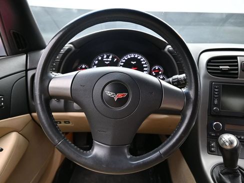 Used 2006 Chevrolet Corvette Convertible RWD image 14