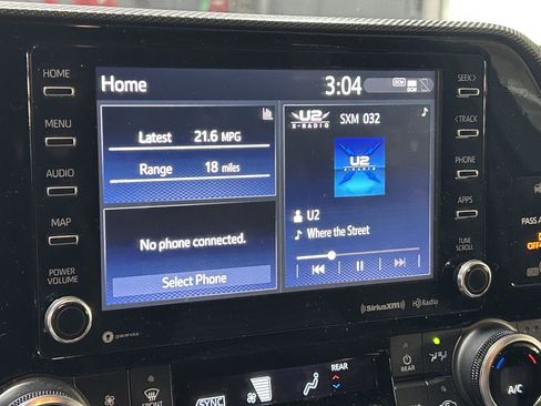 Used 2022 Toyota Highlander XSE FWD image 23