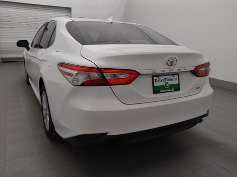 Used 2019 Toyota Camry LE FWD image 5