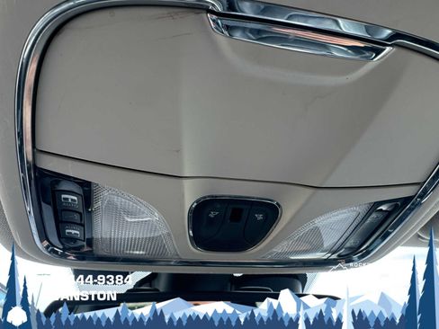 Used 2015 Jeep Cherokee Limited w/ Luxury Group AWD/4WD image 32