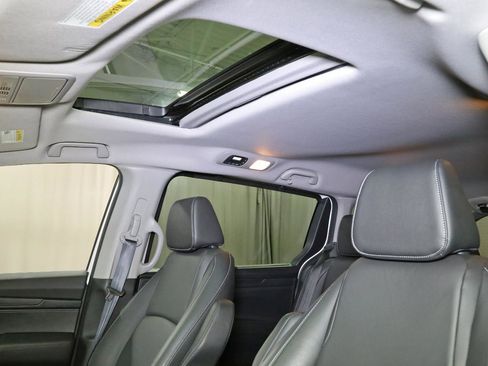 Certified 2023 Honda Odyssey EX-L image 3