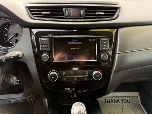 Used 2020 Nissan Rogue S w/ Special Edition Package image 25