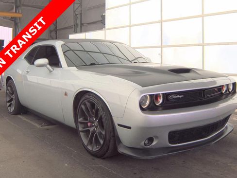 Used 2020 Dodge Challenger R/T Scat Pack RWD image 5