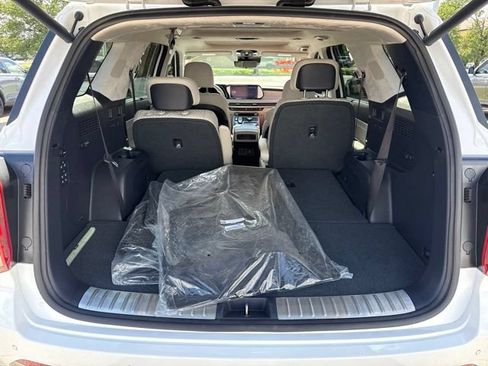 Used 2025 Hyundai Palisade Calligraphy FWD image 21